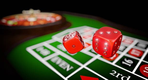 pay777 app မြန်မာ ဖုန်းပေါ် ဘောလုံးနှင့် slots ကစားနေသည်