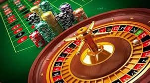 pay777 Mobile App Myanmar ဖုန်းပေါ်မှ Live Casino Betting ကစားနေသည်